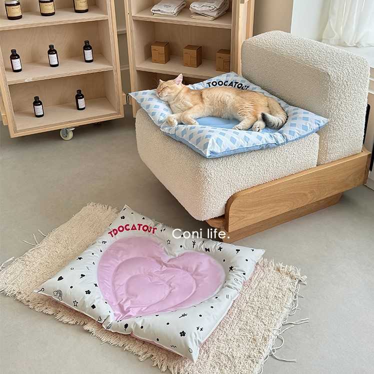 LOVE cooling pet mat แผ่นที่นอนเจลเย็นสัตว์เลี้ยงรูปหัวใจ [pre-order]