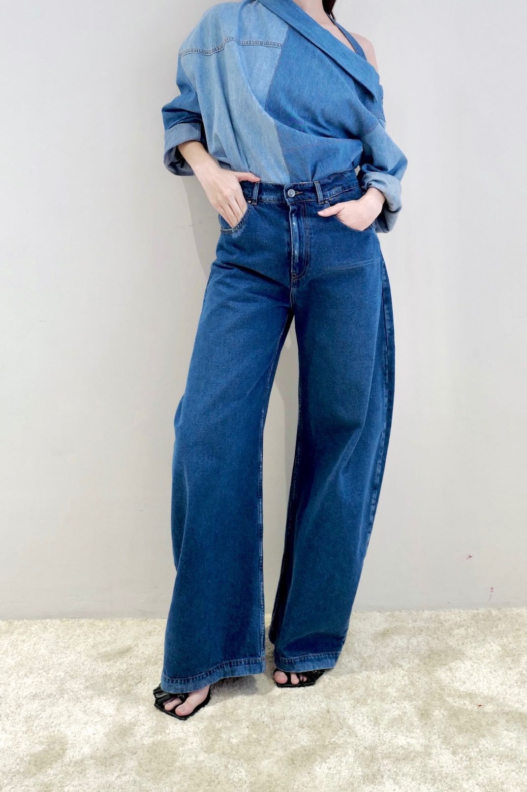 A.W.A.K.E. MODE  RECYCLED DENIM ROUNDED JEANS - RECYCLED DENIM BLUE