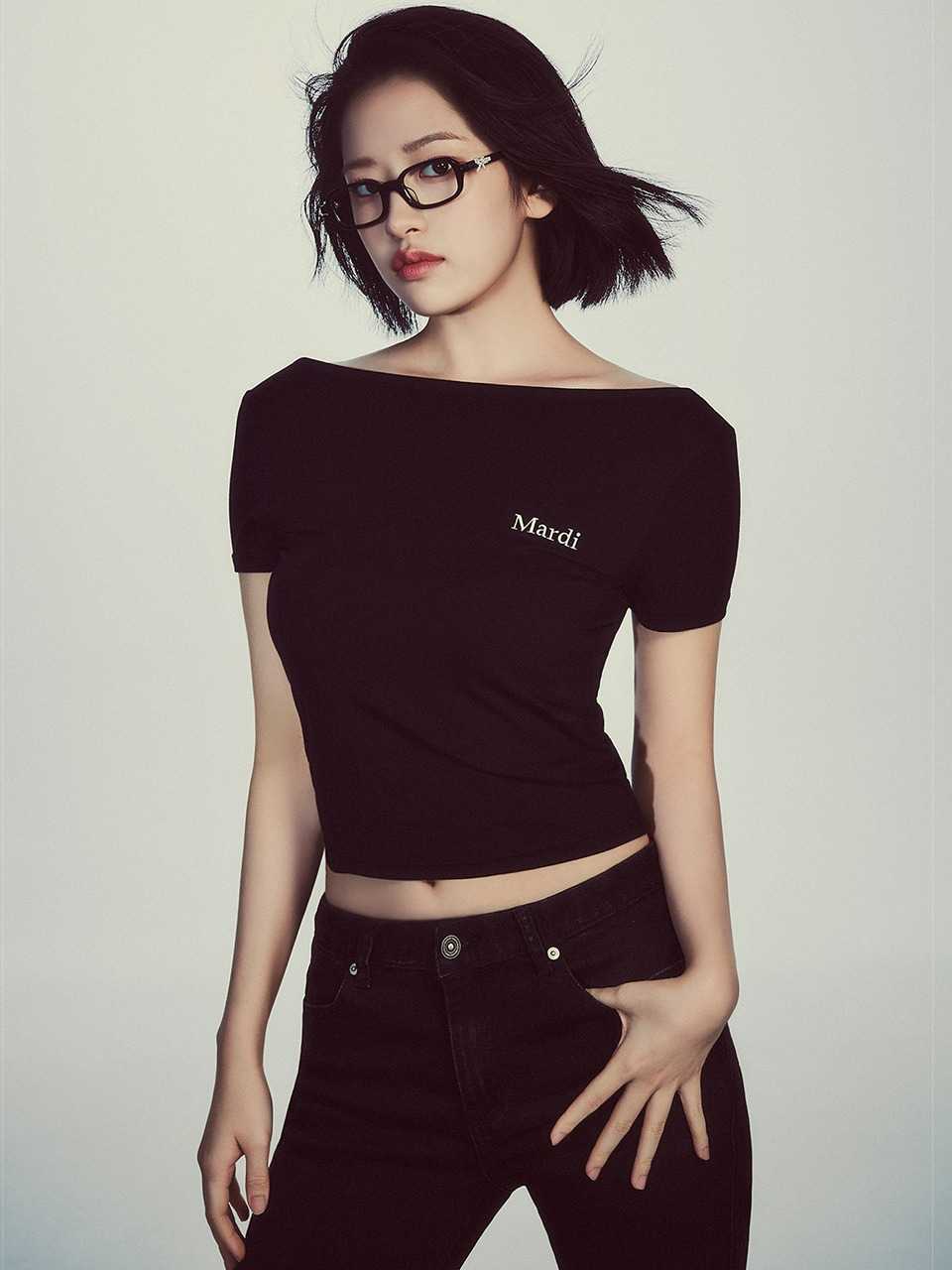 (pre,รวมส่ง) TSHIRT SCOOP BACK /Mardi Mercredi