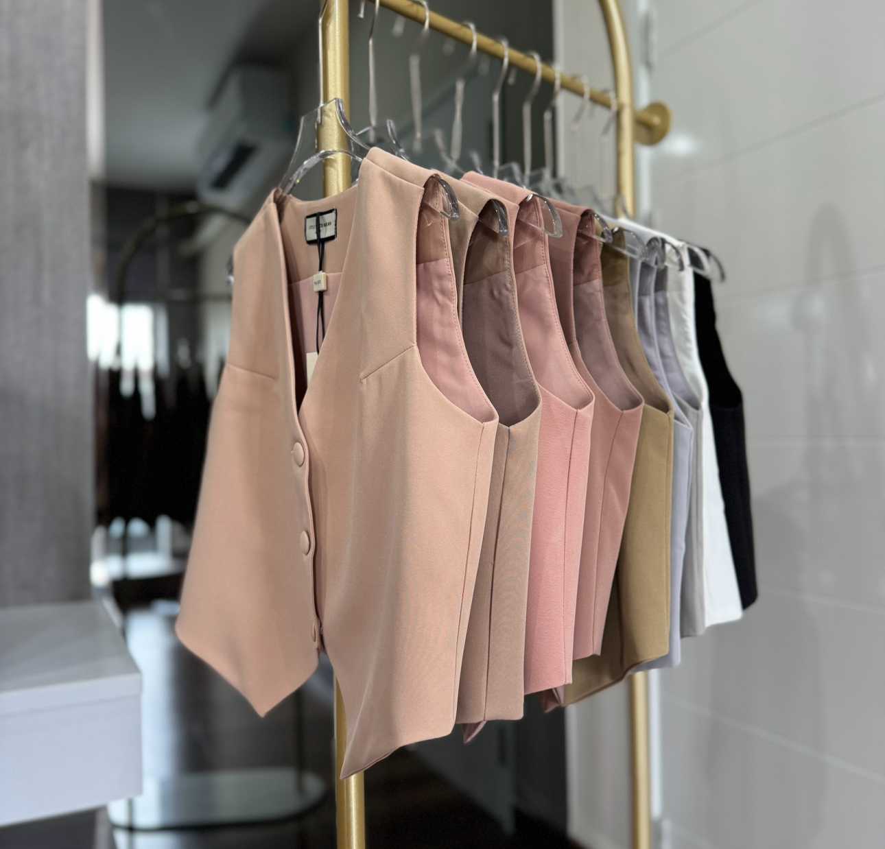 Quin Vest สีเพียบ