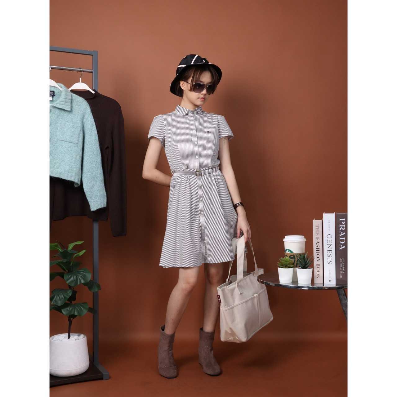 BURBERRY S-M women 17/33.5