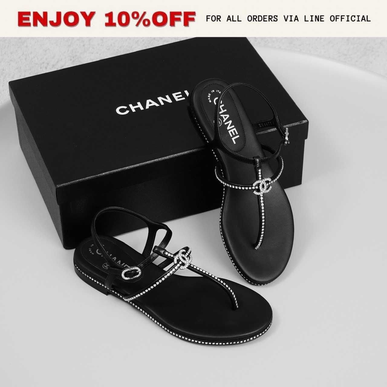 NEW! CHANEL Sandals สี Black/Crystal | Shoes
