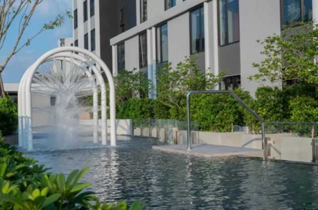 Holiday Inn Express Rayong ระยอง ห้อง Standard พร้อมอาหารเช้า 2 ท่าน