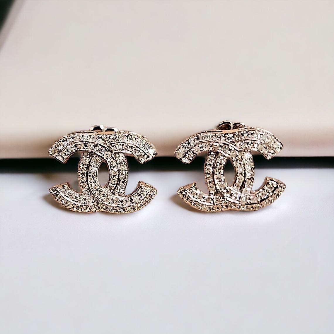 ES8💎ต่างหู CC ใหญ่ สวยปัง 💥 16,500 บาท / 17,500 บาท พร้อมใบเซอร์เพชรแท้ 