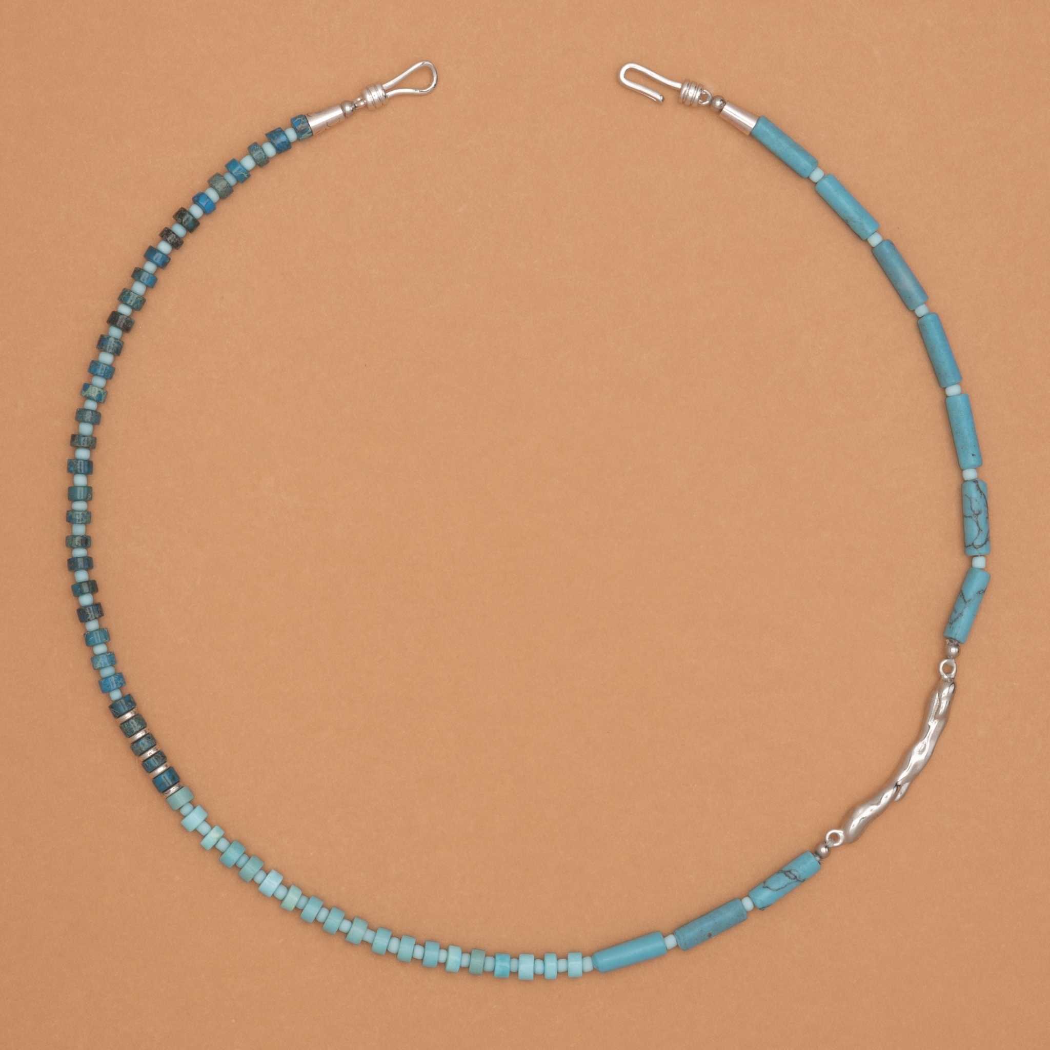 TURQUOISE OMBRE BEADED NECKLACE