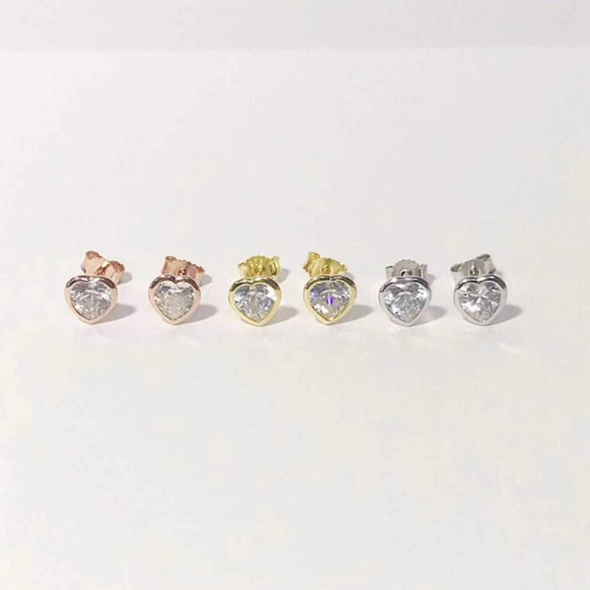 Winterwinter Jewelry Silver925 : ต่างหูเงินแท้ เพชรรูปหัวใจ ไซส์ใหญ่ น่ารักมาก ( 6mm )