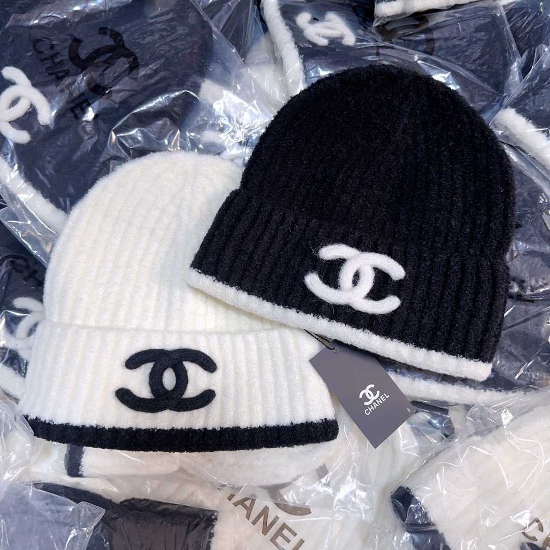 CHANEL BEANIE KNITTED HAT