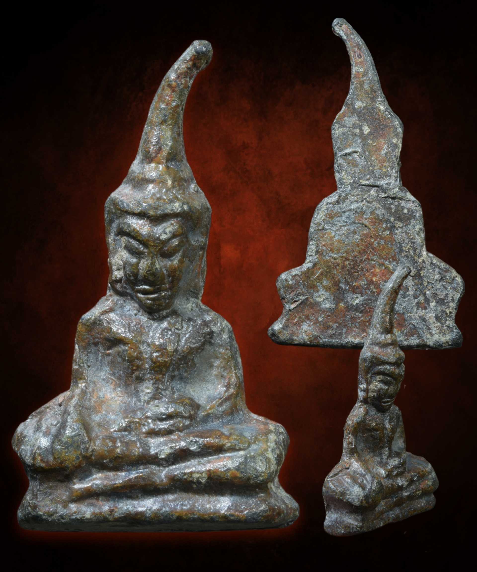 พระท่ากระดาน เนื้อสนิมแดง