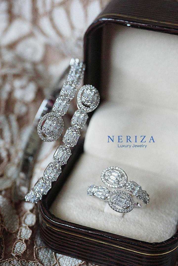 กำไลข้อมือเพชรสังเคราะห์เกรดพรีเมี่ยม รหัส NB050