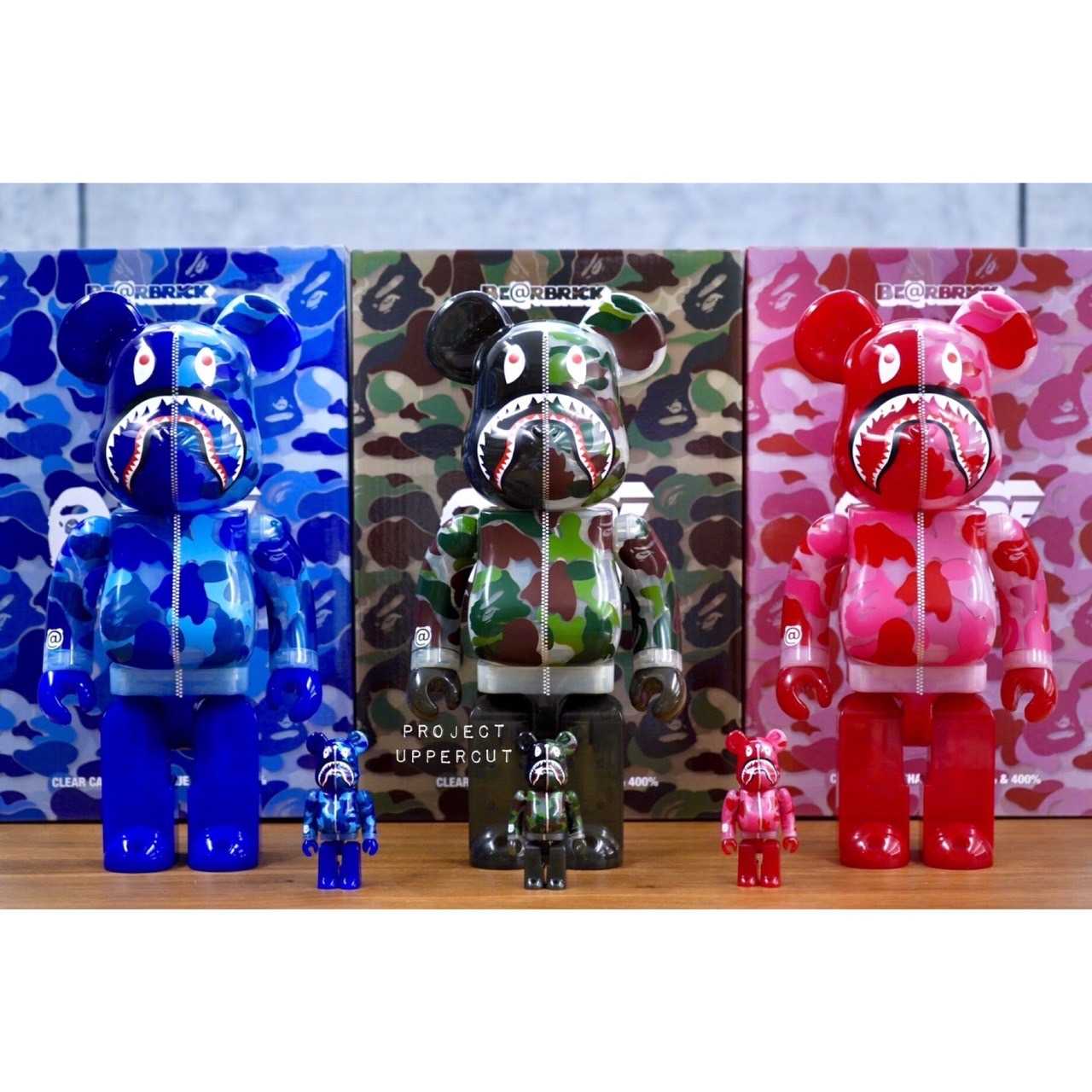 BE@RBRICK 400%+100% A BATHING APE® - Clear ABC Camo Shark [Displayed / Like New]