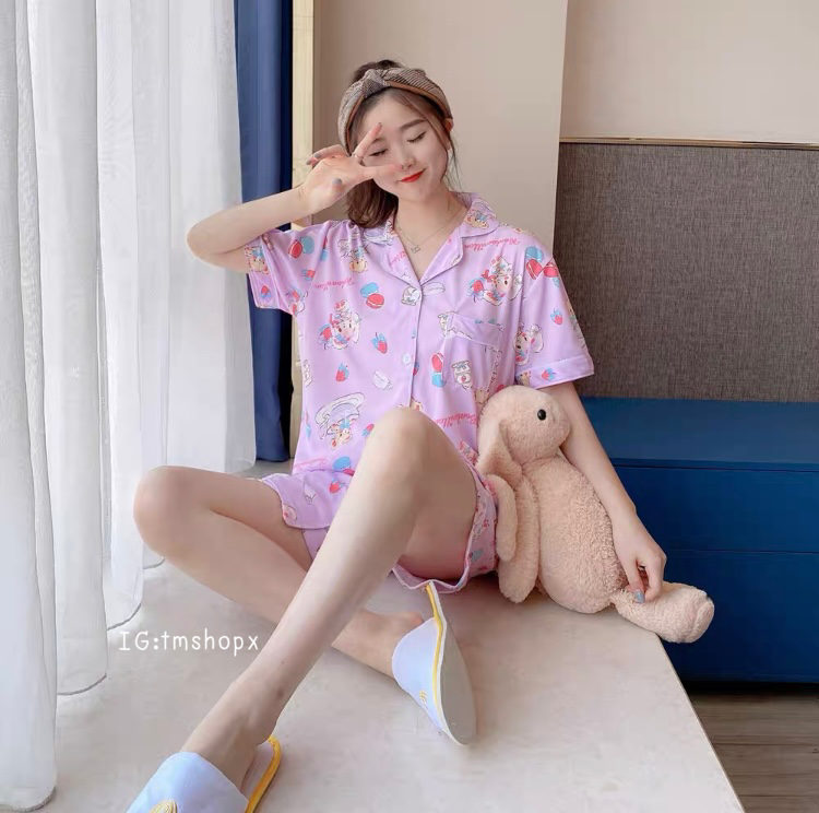 ชุดนอนแขนสั้นขาสั้น