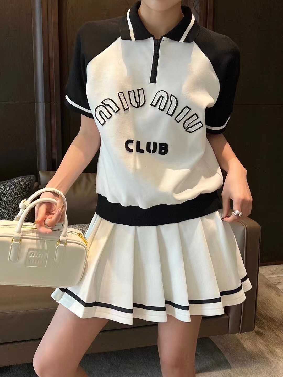 ( SALE ) MIU MIU SPORT SET ( แบบแขนสั้น )
