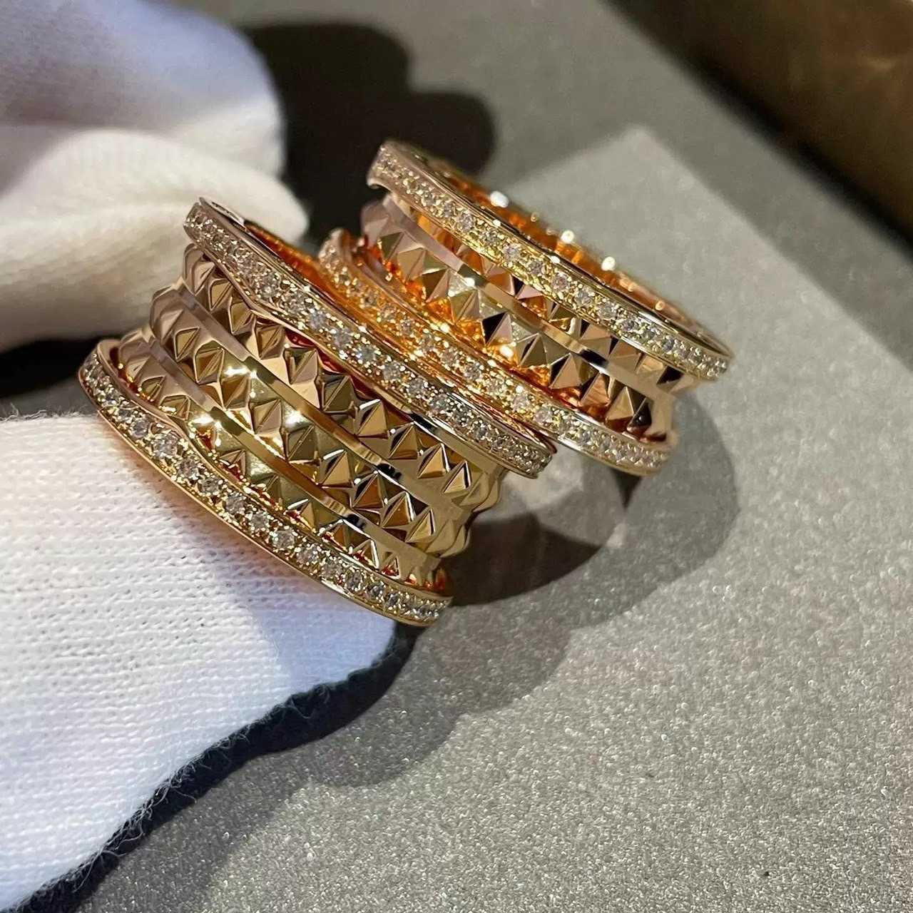 Bvlgari Gold Spike ring set 