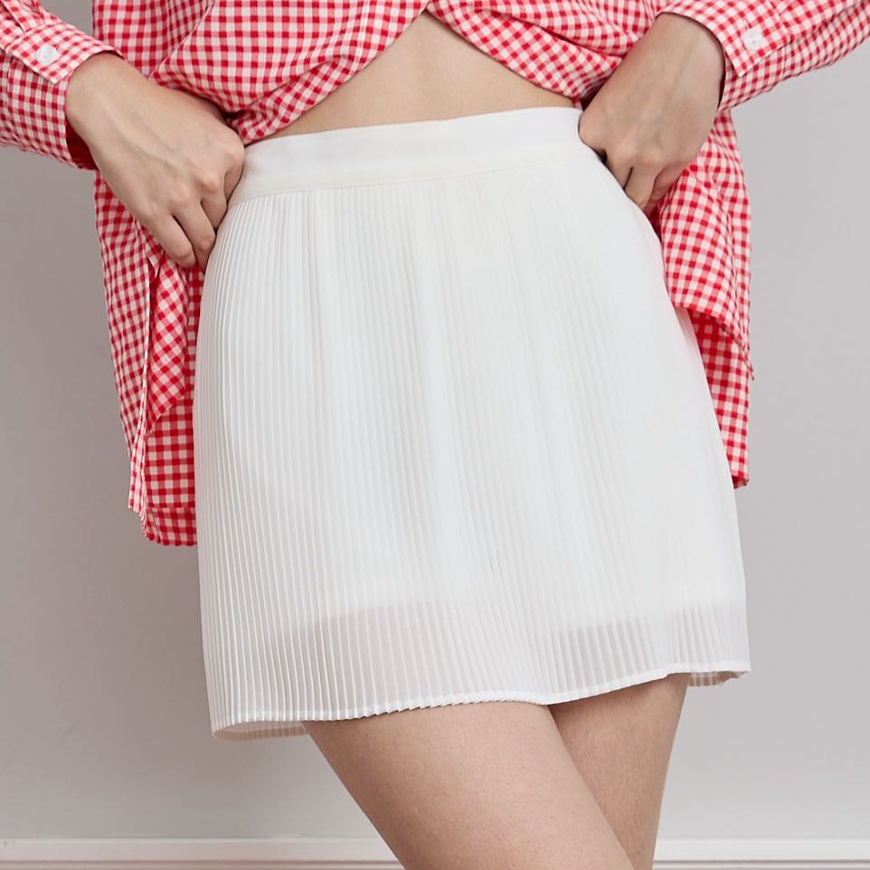 ANNI SKORT กางเกงกระโปรงพลีท (White)