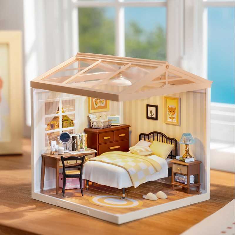 Rolife Super Creator Plastic DIY House : Bedroom