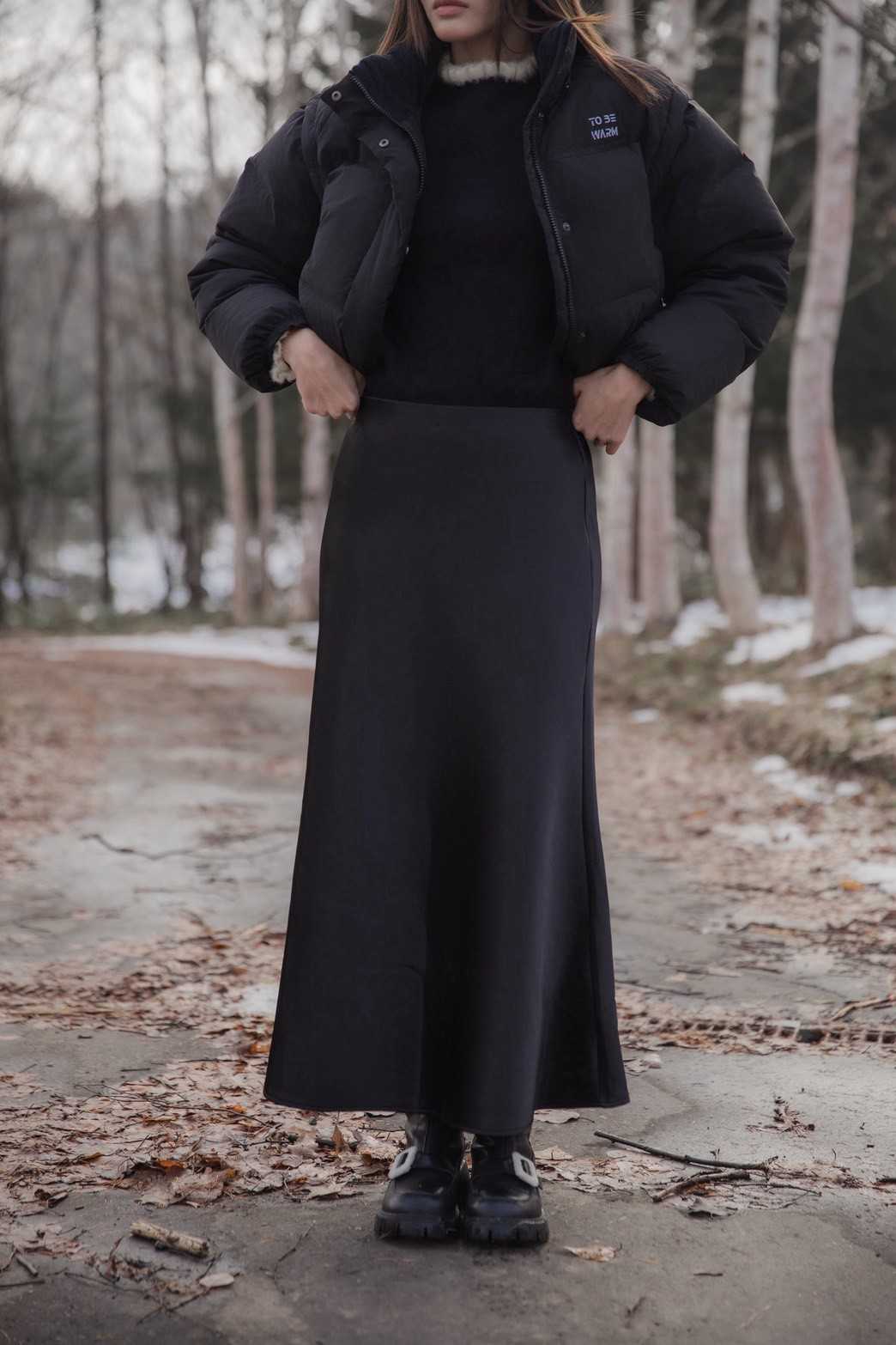 SK618 Flairelle Fleece Maxi Skirt กระโปรงผ้าซาตินบุขนด้านใน