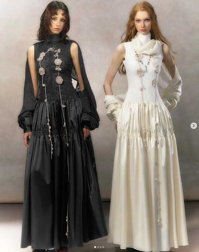 พร้อมส่ง ASAYA5310 – Enchanted Rosette Satin Gown ✨🌙 black Size S