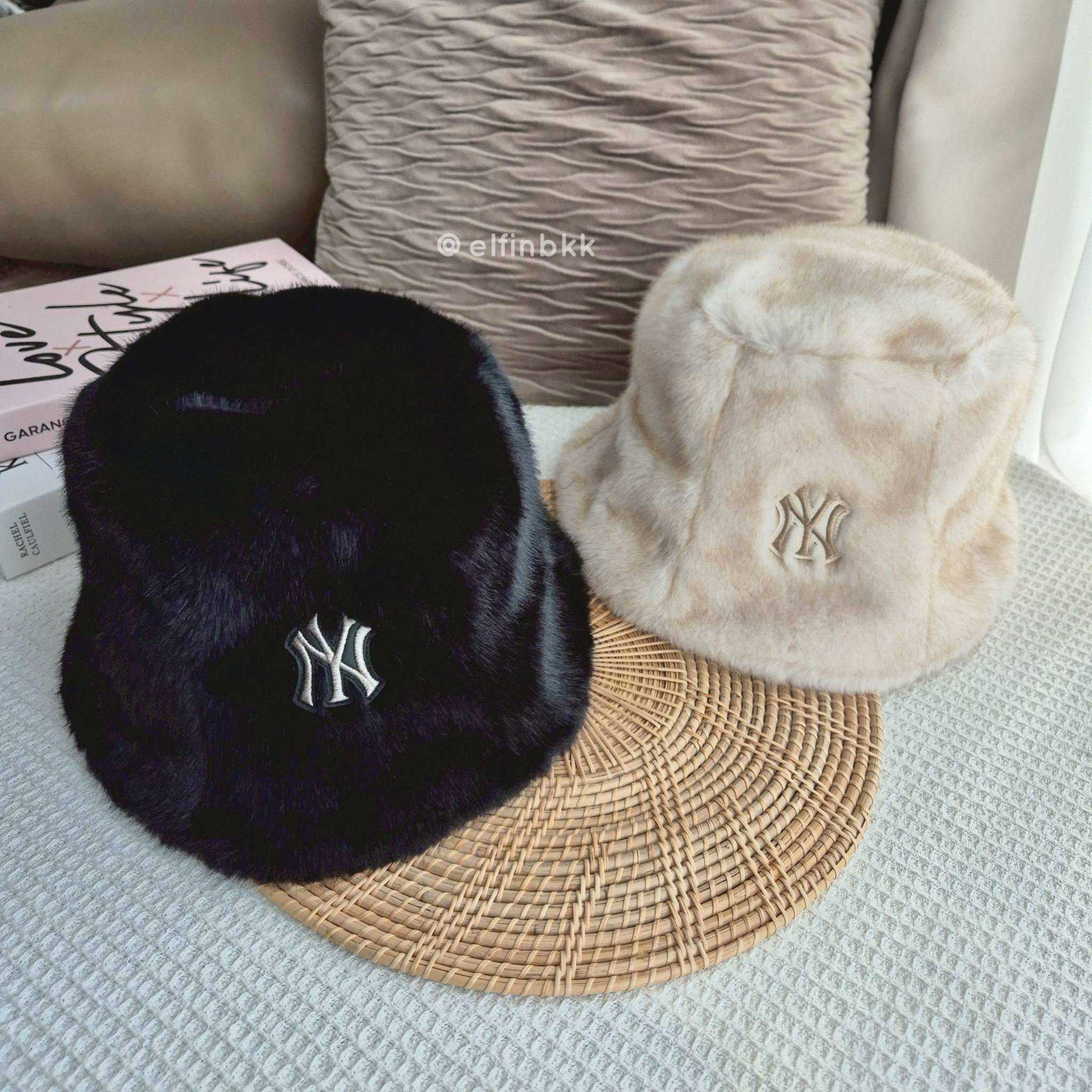 รุ่นใหม่✨ MLB Vintage Fur Bucket Hat Drop Fit  หมวกปีกกว้าง หมวกบักเก็ต ขนเฟอร์สีดำ สีครีม