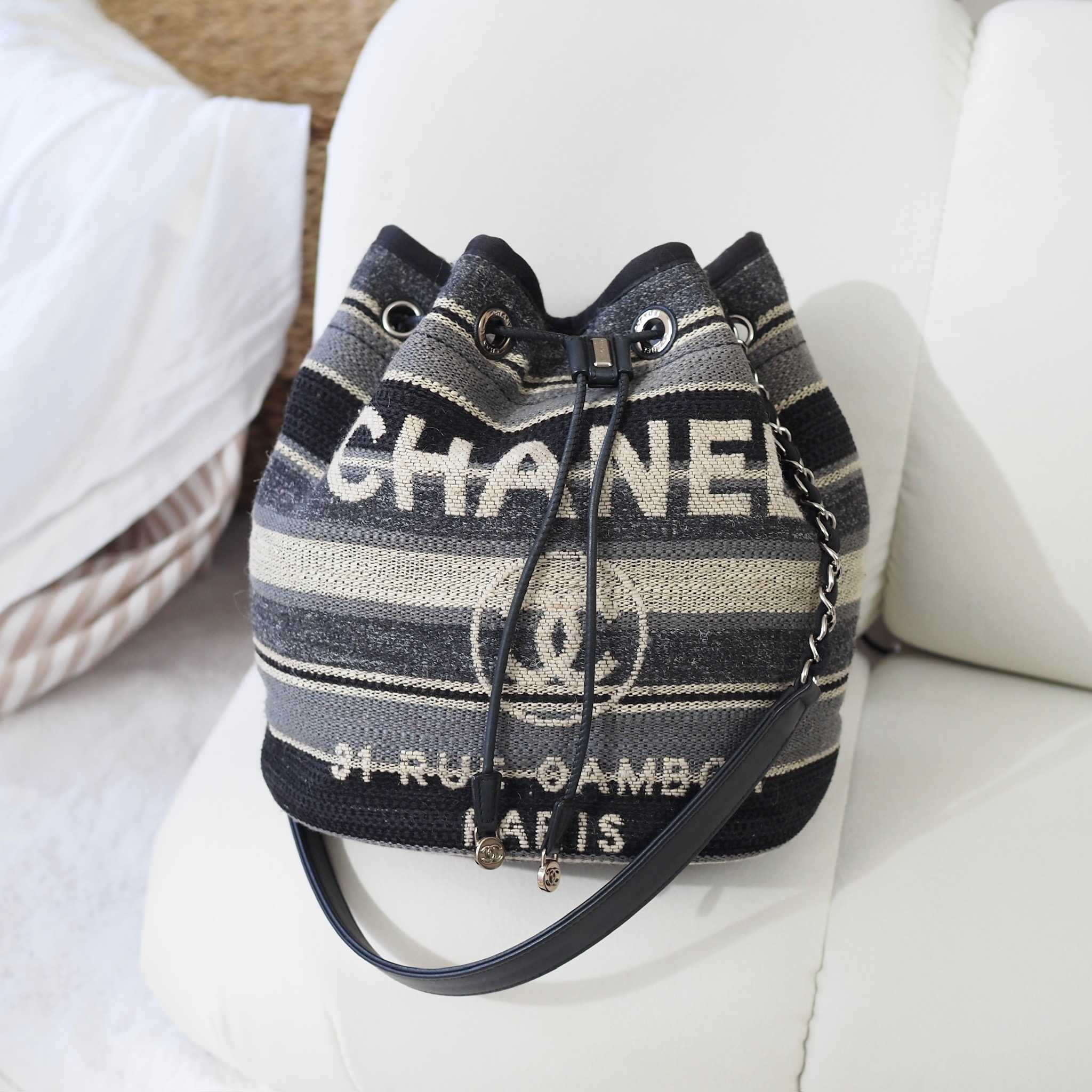 📍USED📍CHANEL Canvas Deauville Drawstring  สี Black/Grey SHW Holo264 | Bag