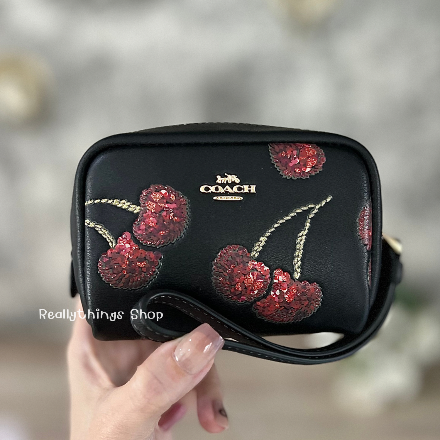 {แท้💯%📮พร้อมส่ง+ส่งฟรี} กระเป๋า Coach Signature Pouch Wristlet  CW907(ทรงหมอนจิ๋ว)