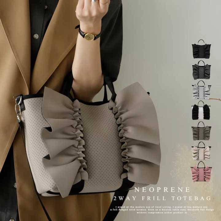 Pre-order กระเป๋า Neoprene