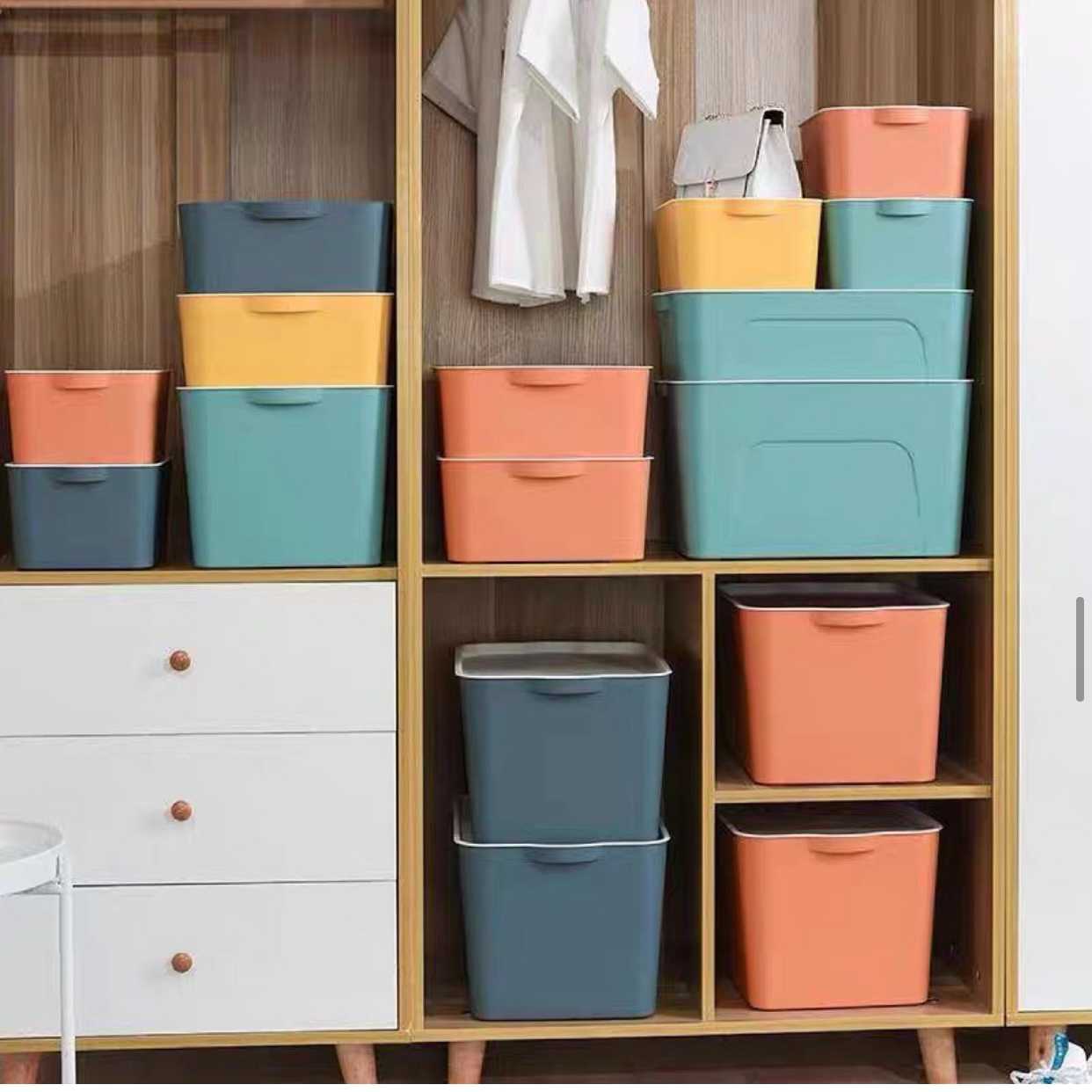 Storage box กล่องเก็บของพลาสติกพร้อมฝาขาว✨
