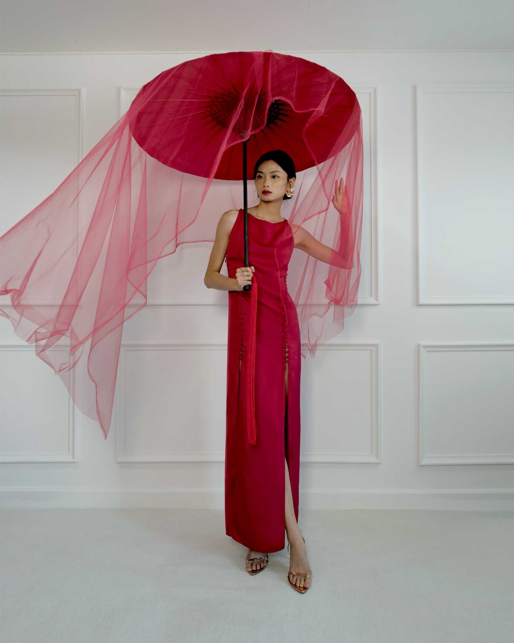 30%  I  Lunar Dress