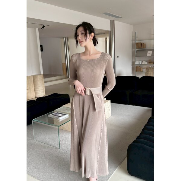 2MUAY รุ่น GJO1999 เดรสพลีทคุณภาพ THICK SQUARE NECK PLEATED DRESS 8 สี FREE SIZE