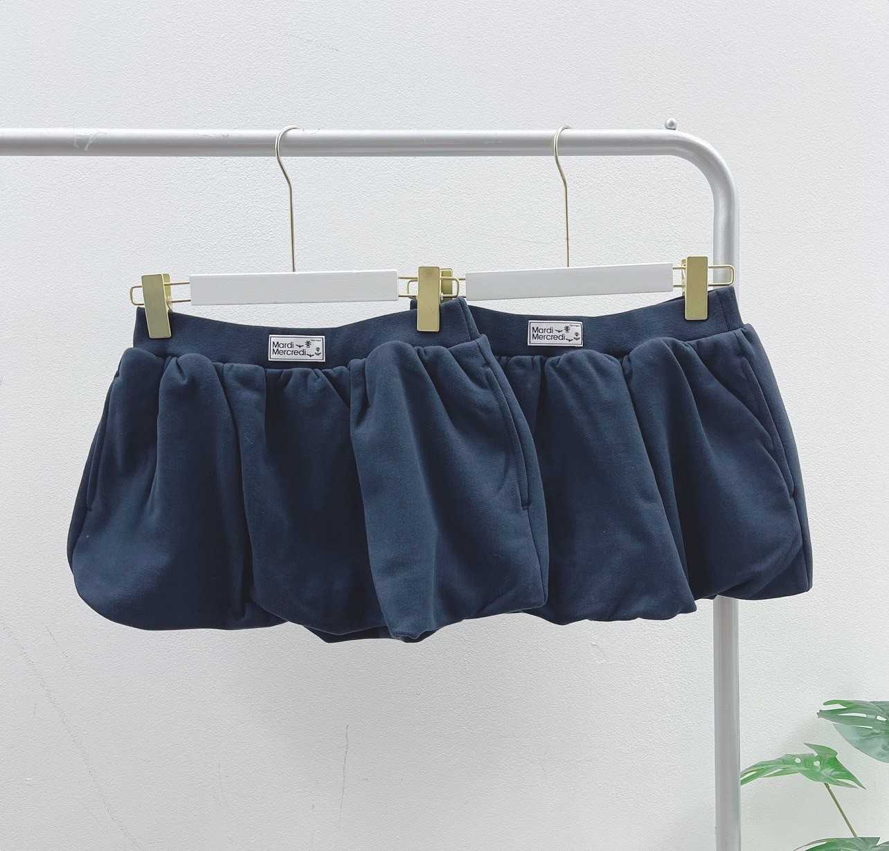 Mardi Balloon mini Skirt (Navy)