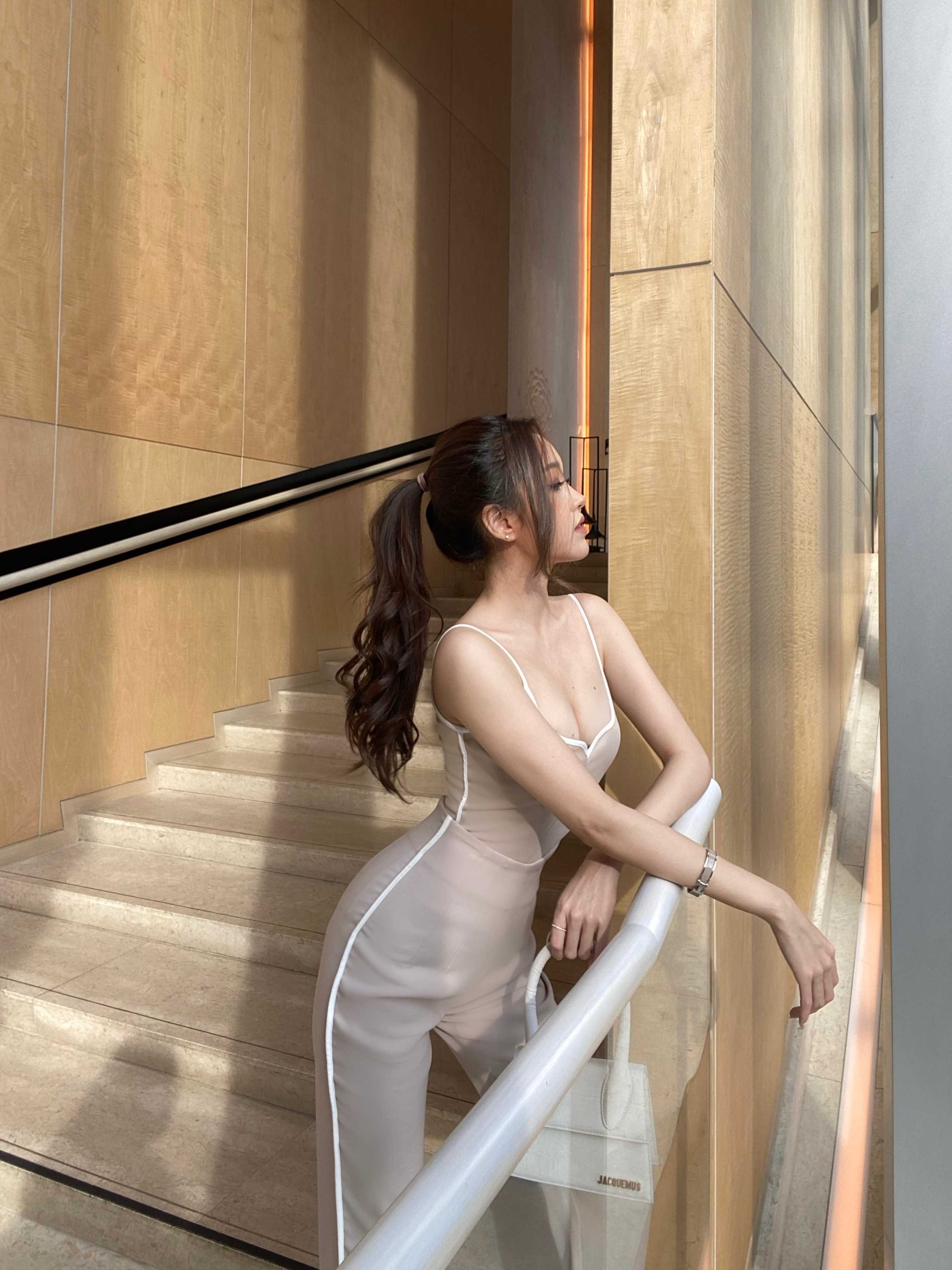 CURVF Kenni Pants Beige กางเกงขายาวเอวสูงสีเบจ