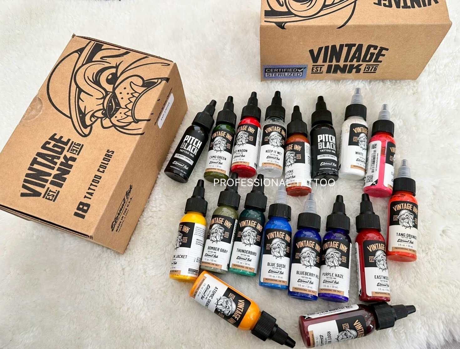 ETERNAL ชุดสี VINTAGE INK SET WITH PITCH BLACK ขนาด 1 ออนซ์ 1กล่อง มี 17 เฉดสี และ KEEP IT WET 1 ขวด