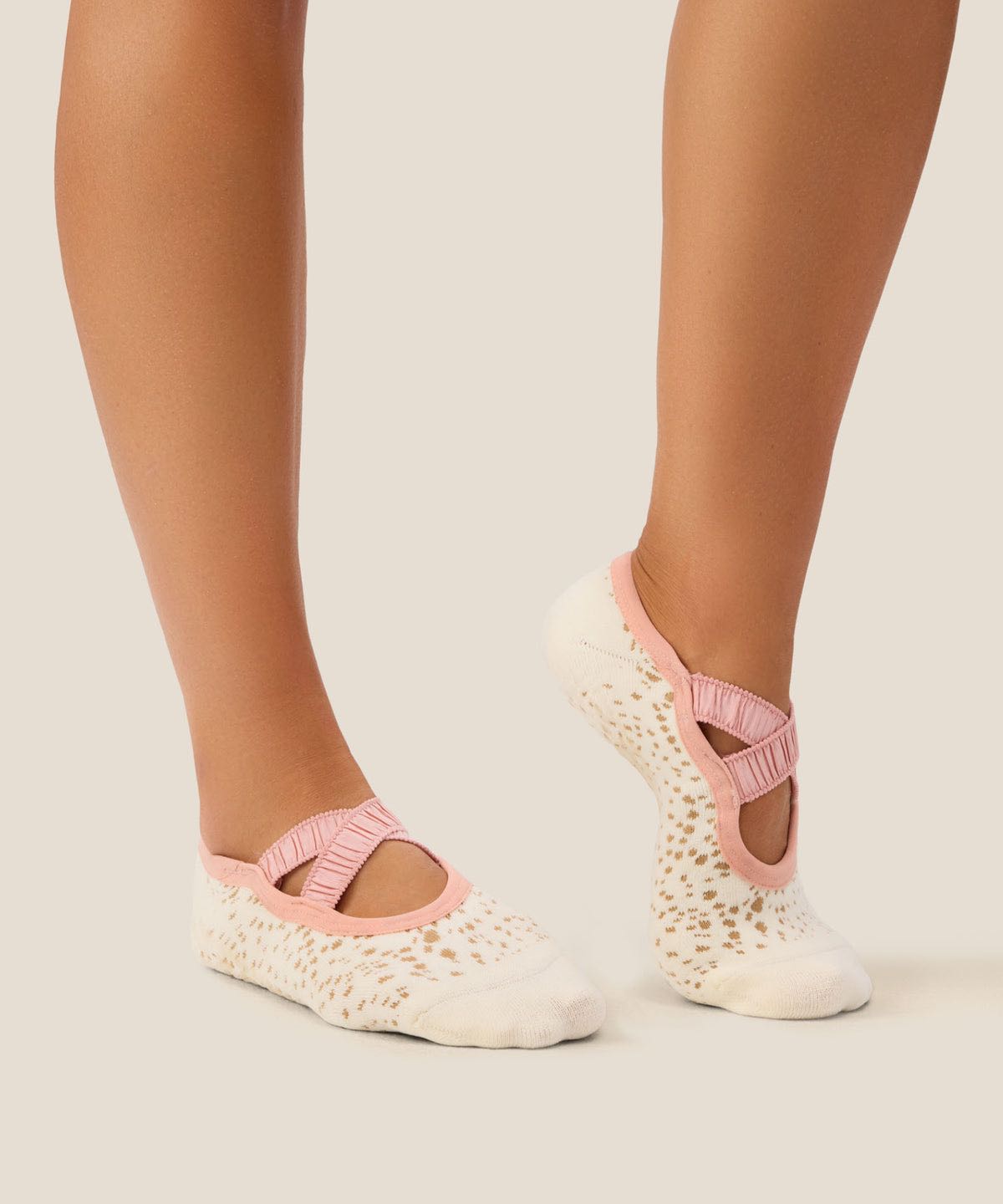Ballet Grip Socks - Fawn Oat  | ถุงเท้าพิลาทิส MoveActive