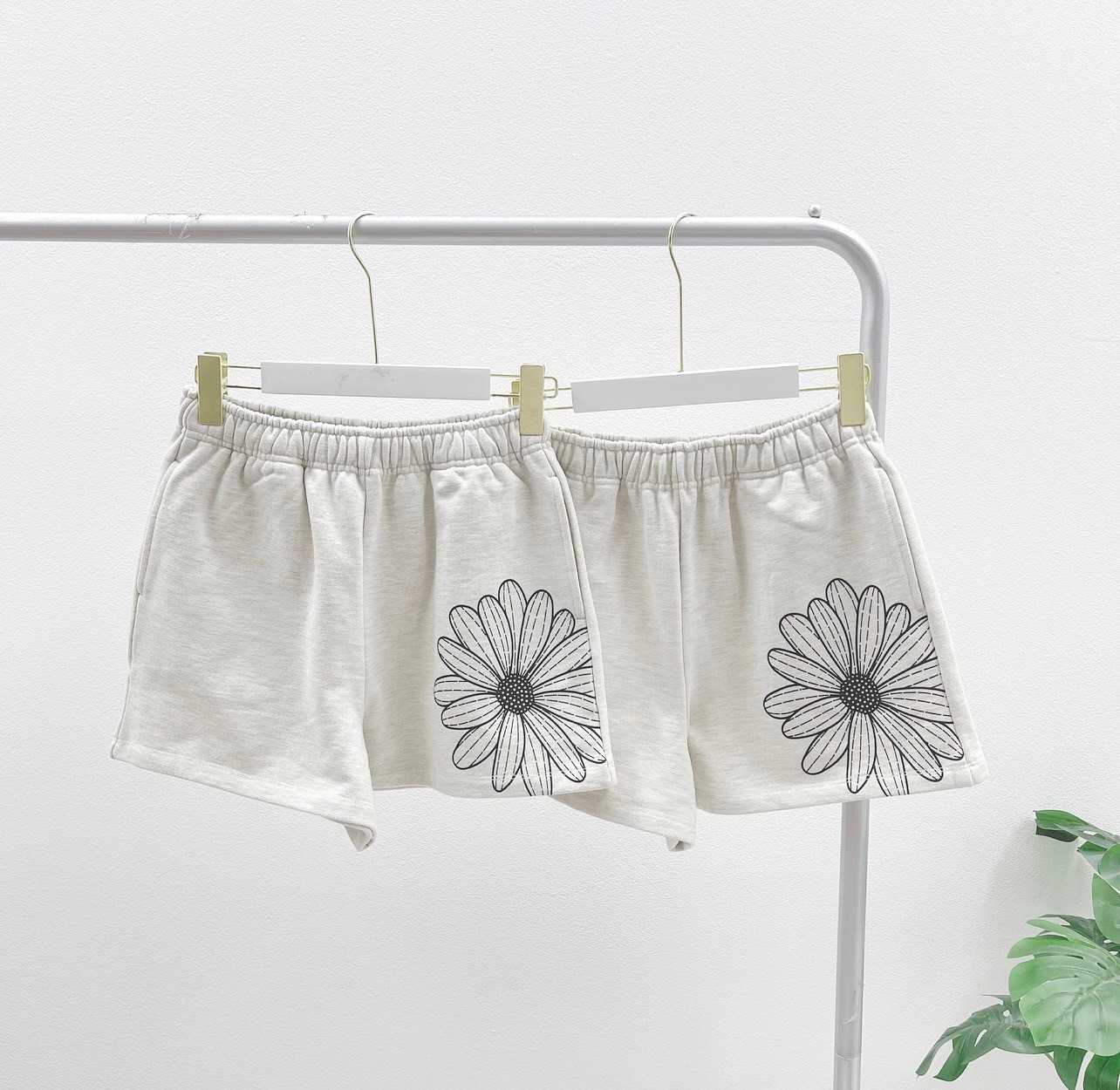 Mardi Flower Sweat Short (Oatmeal Black)