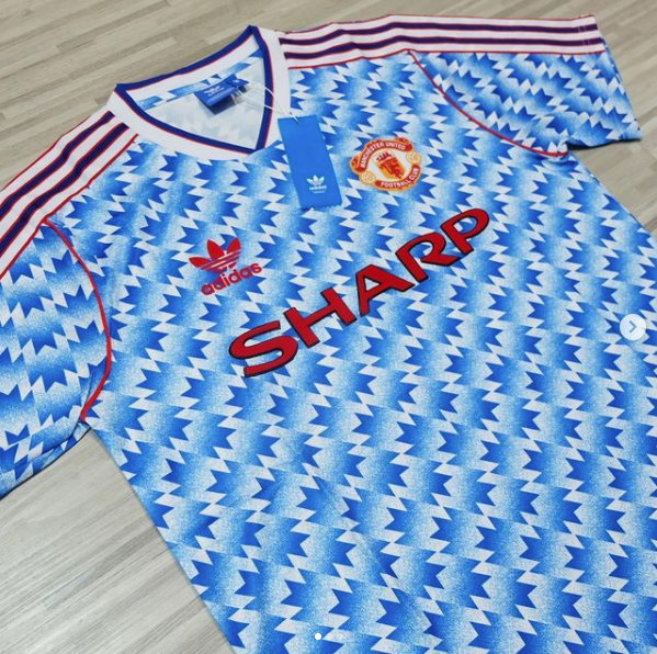 Manchester United 1990/1992 เสื้อบอลย้อนยุค เสื้อแมนยูย้อนยุค