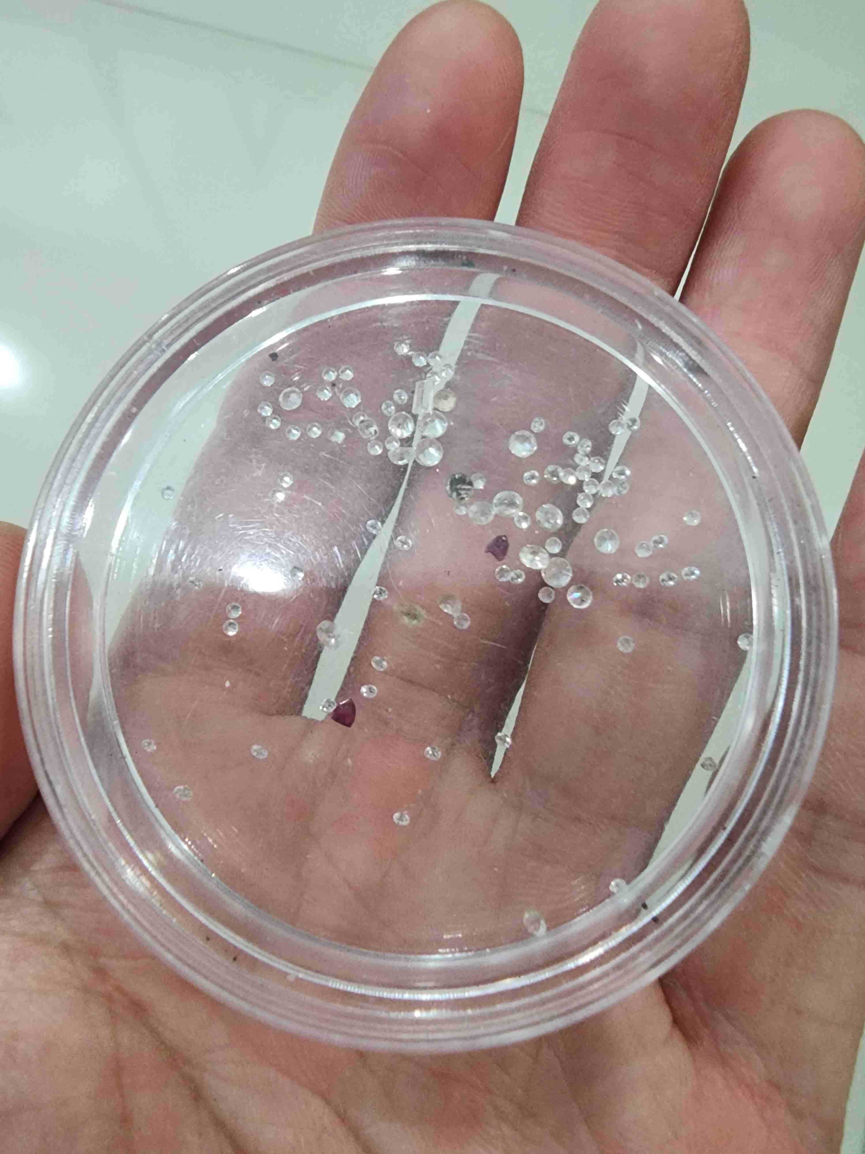 เพชร พลอย ไม่ทราบว่าคือแบบไหน ขายตามสภาพ ของเก่าเก็บ เหมาๆ ทั้งหมด พร้อมส่ง ยกกล่อง