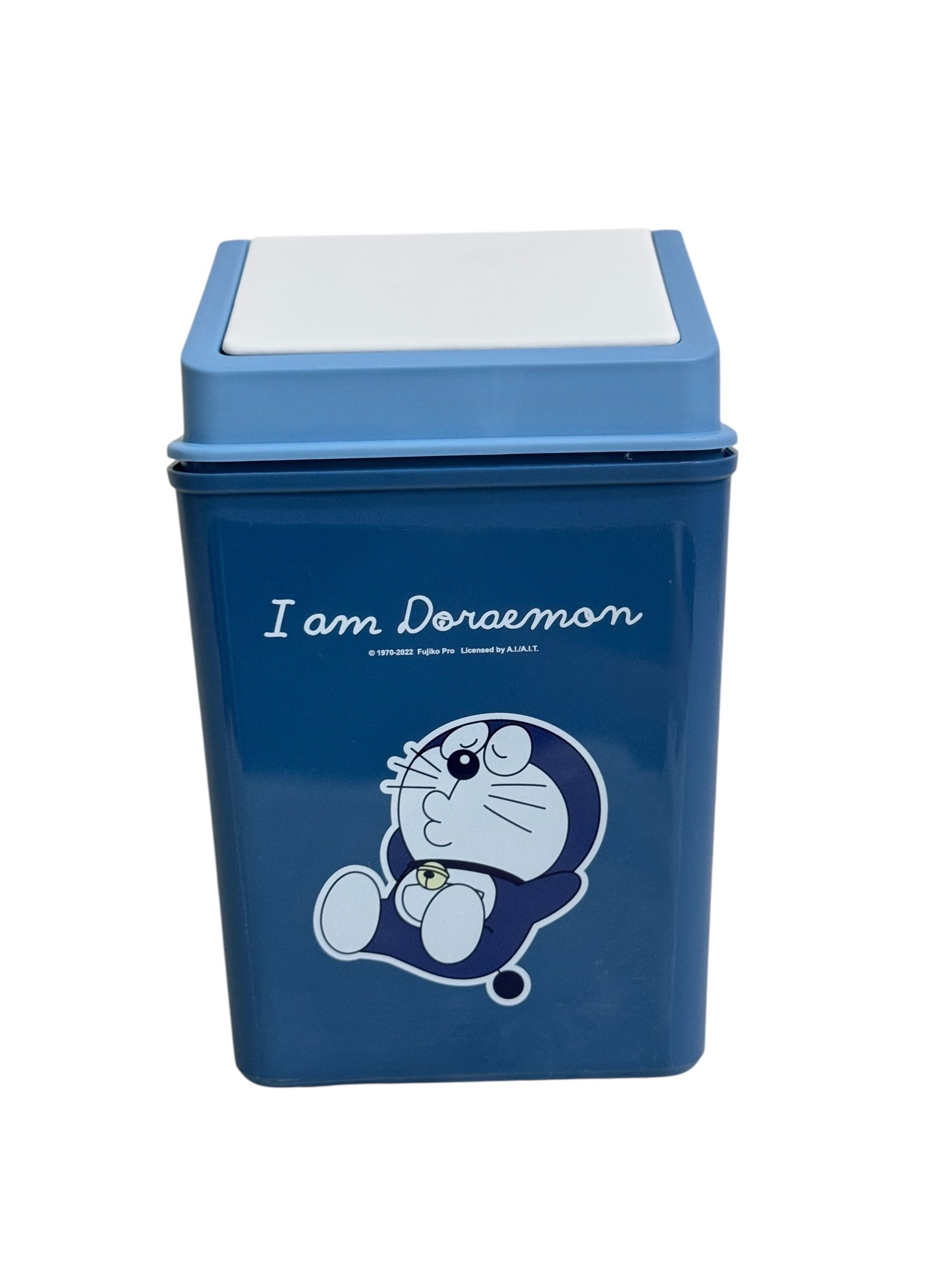 ถังขยะเหลี่ยมมีฝา Doramon ขนาด 13.5x16.5x21 ชม.