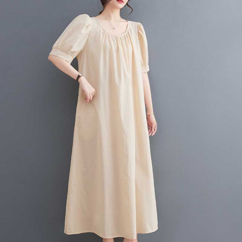 เดรสยาวทรง oversize แบบเรียบๆสีพื้นทรงสวยเก๋มากๆ แขนสั้นตุ๊กตาพองๆ ผ้าไม่บางนะคะ - สีครีม