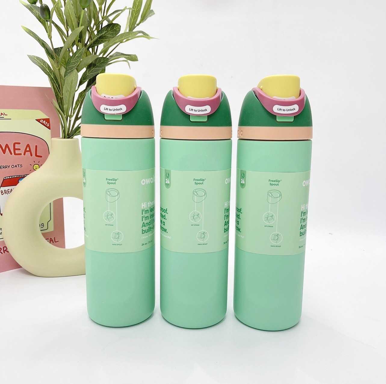 Owala FreeSip 24Oz (Scream Green)