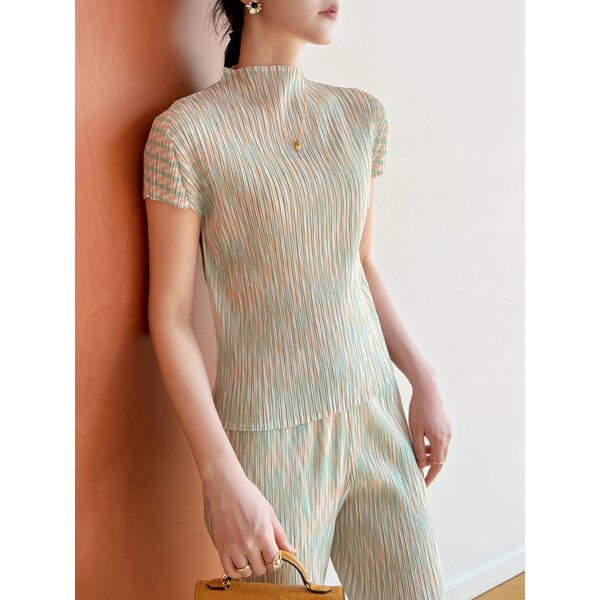 2MUAY รุ่น GJO11534 เสื้ออัดพลีท HIGH NECK PRINTED PLEATED TOP 5 สี FREE SIZE
