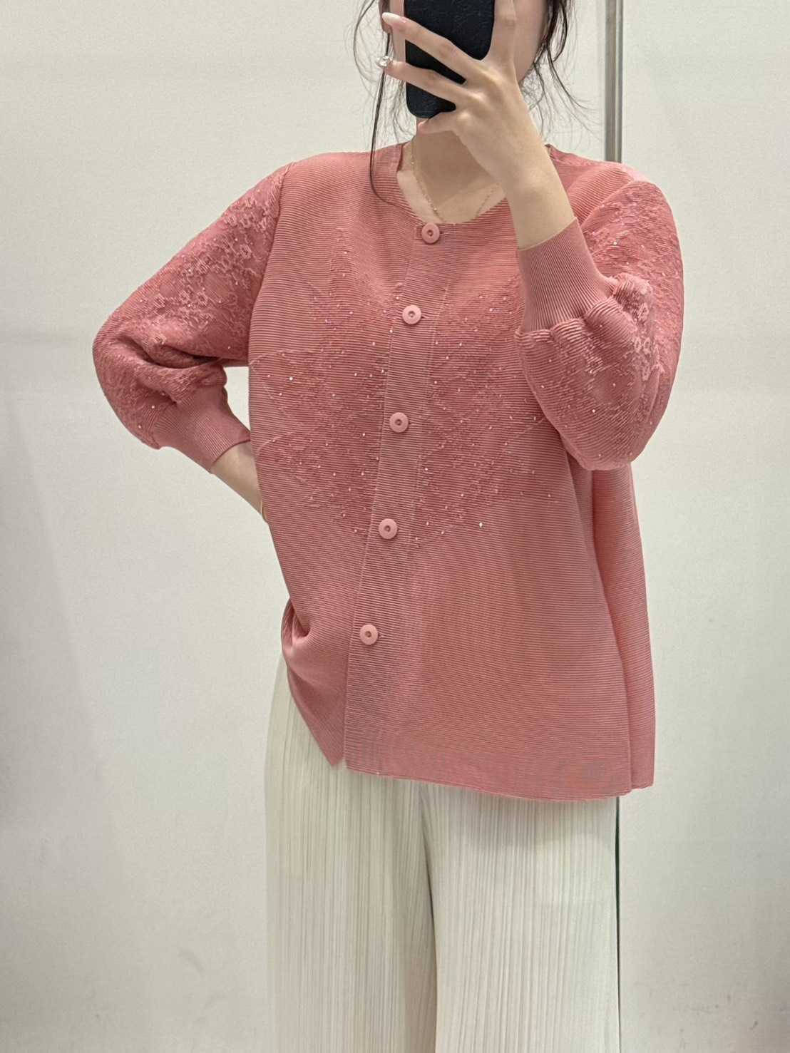 PleatByNisa B35 เสื้ออัดพลีทผ้าพรีเมียม เนื้อผ้าคุณภาพ Polyester100%