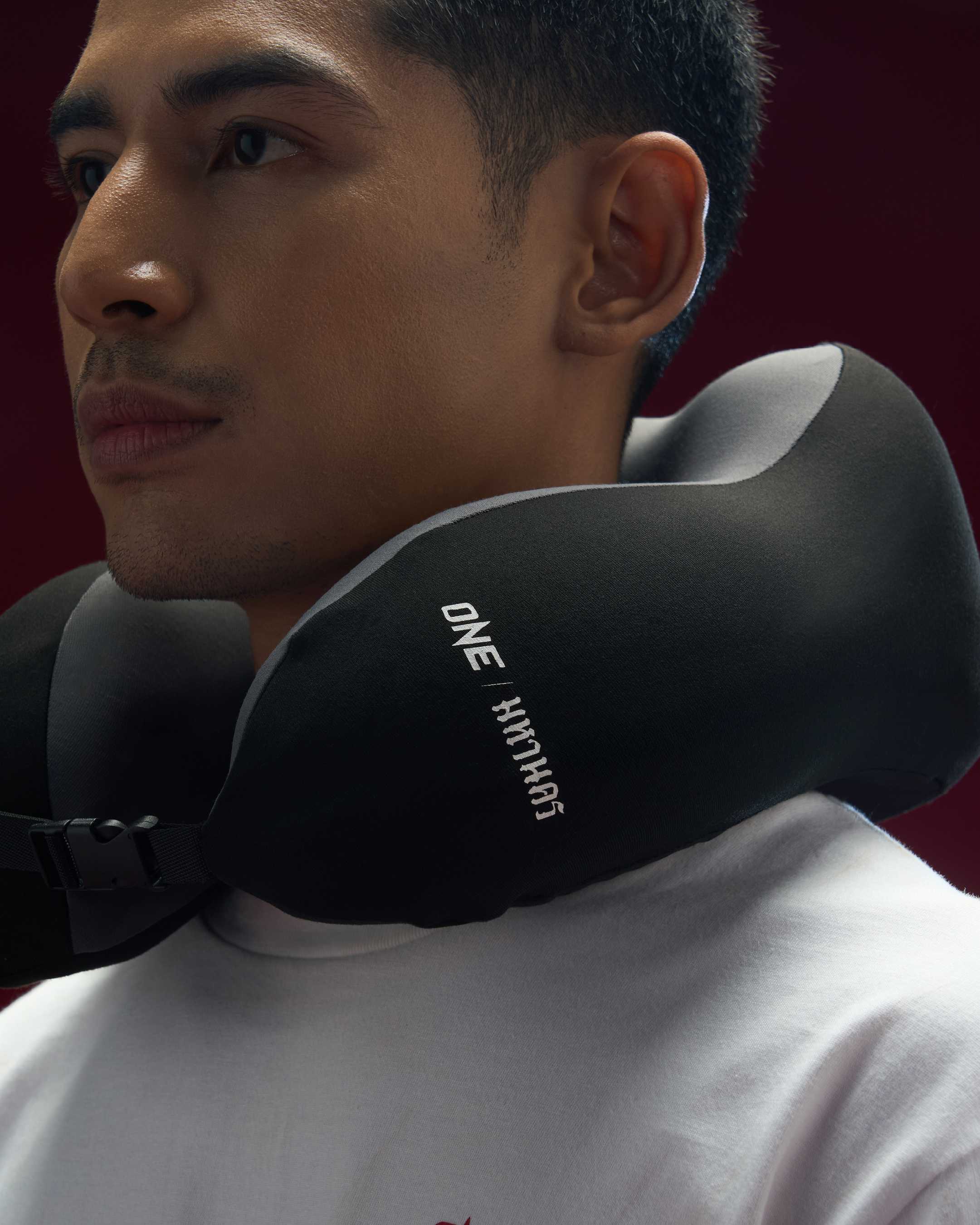 MAHANAKHON X ONE NECK PILLOW หมอนรองคอ