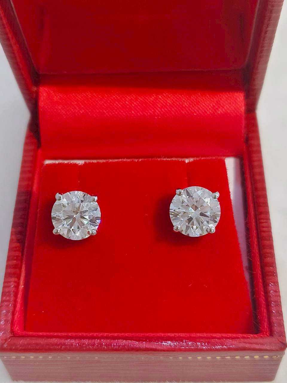 ต่างหูเม็ดเดี่ยว 2.01/2.03ct (18k)