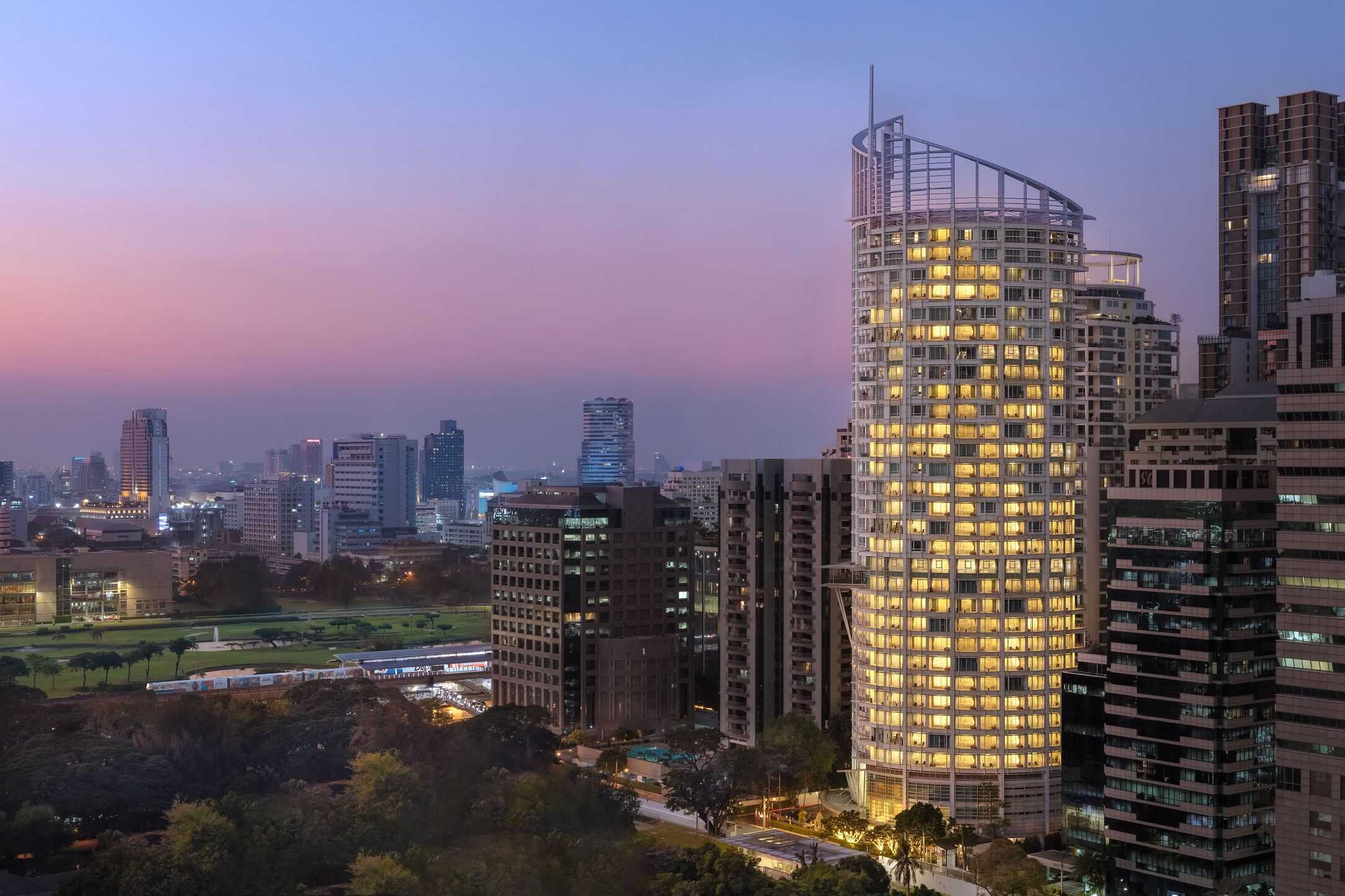 Dusit Suites Hotel  Ratchadamri, Bangkok