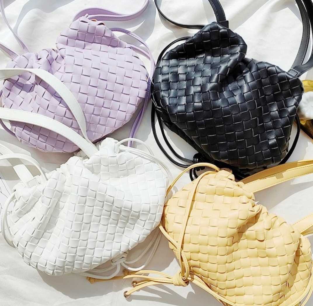 Hanger bagสีเหลืองใข่