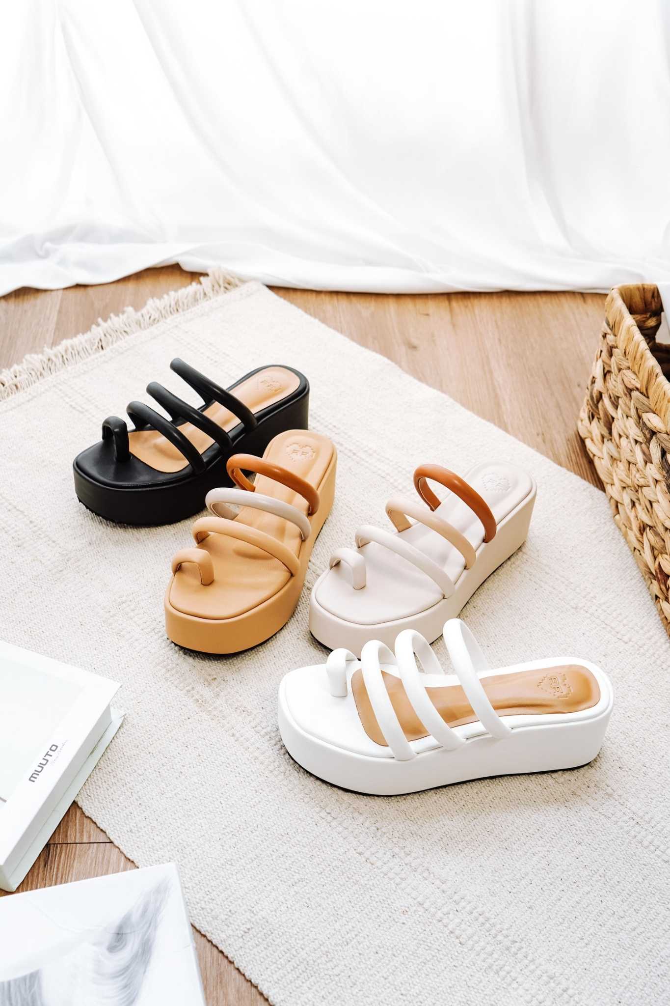 รองเท้าส้นตึก สูง 6 cm Mellow Shoes