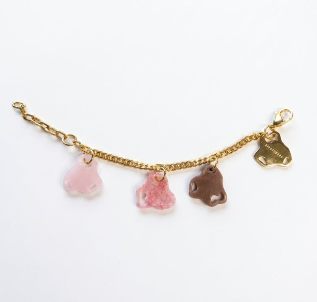 Infinitude Single chain bracelet - (Strawberry Choco, Free size)