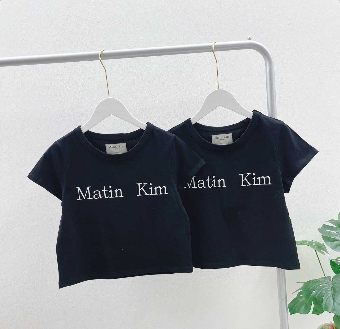 Matin Kim Cropped Tshirt ( black )