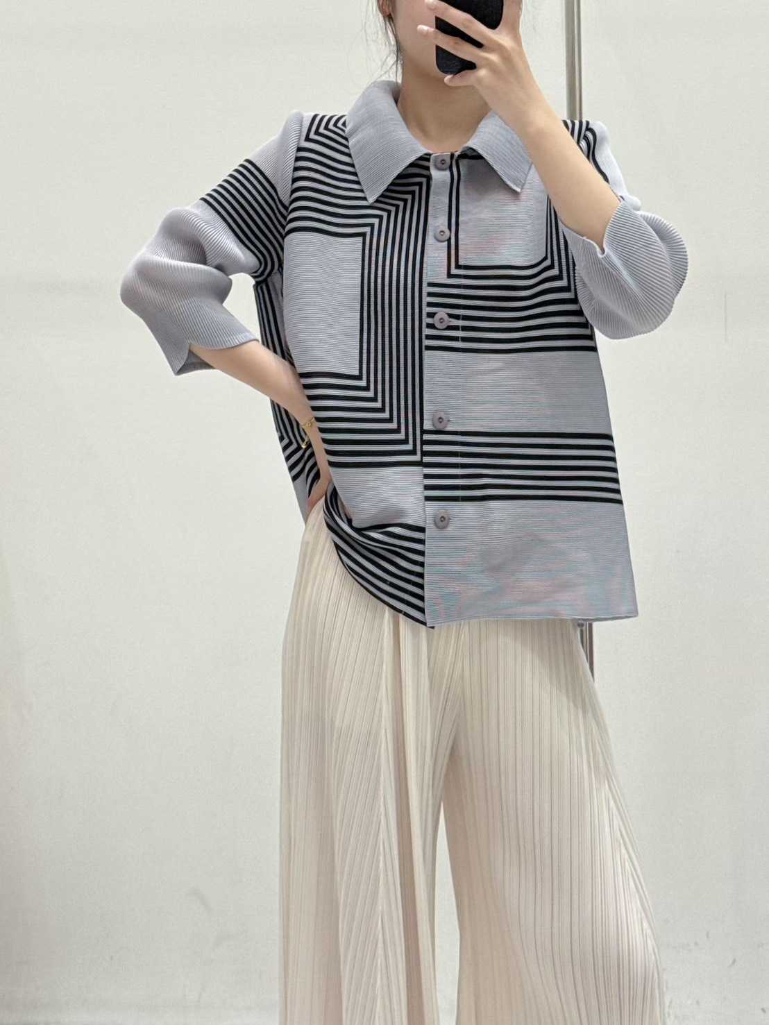 PleatByNisa B38 เสื้ออัดพลีทผ้าพรีเมียม เนื้อผ้าคุณภาพ Polyester100%