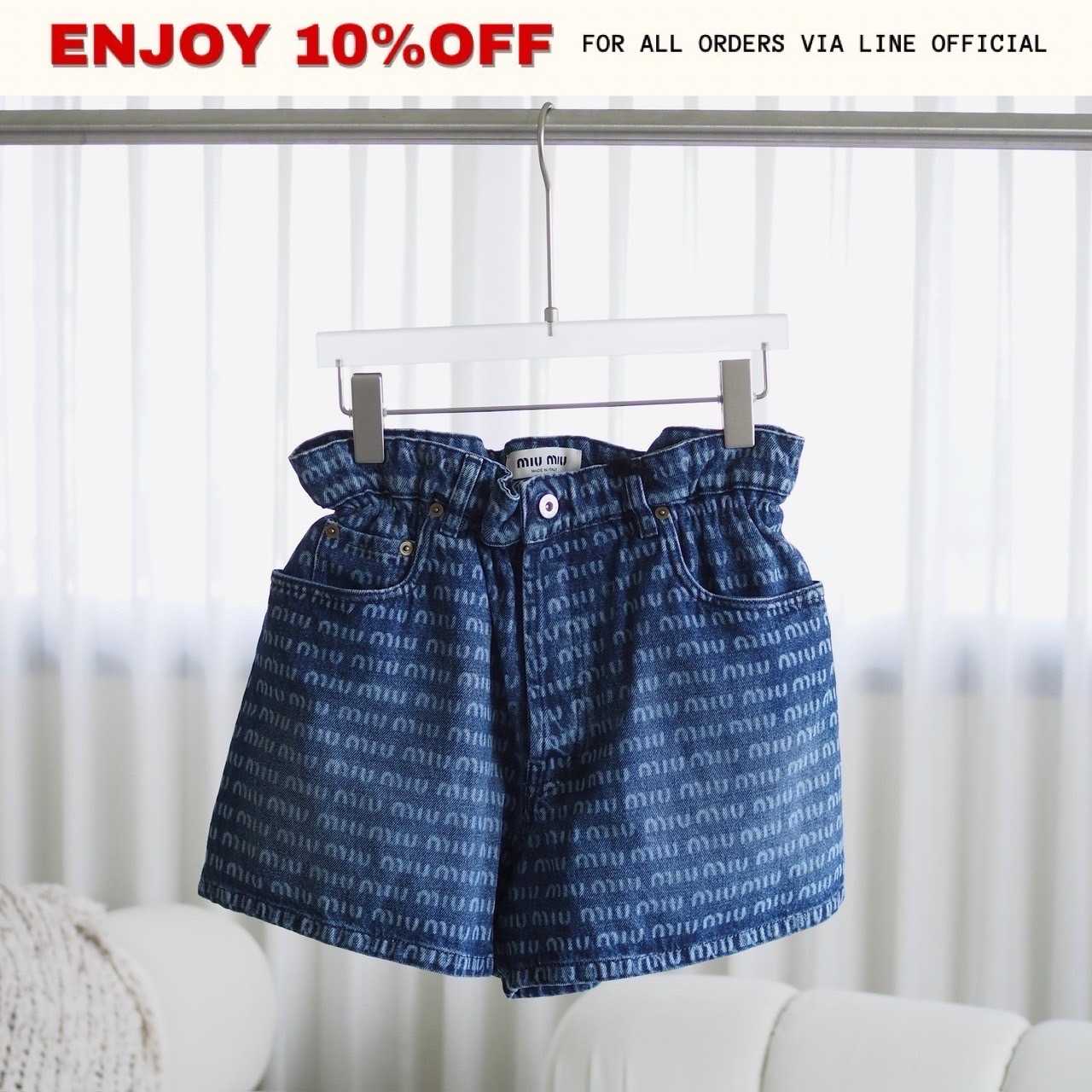 NEW! MIUMIU Denim Shorts สี Navy | RTW