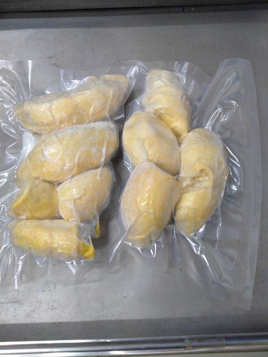 ทุเรียน แช่แข็ง  FROZEN DURIAN PEELED (400 g)